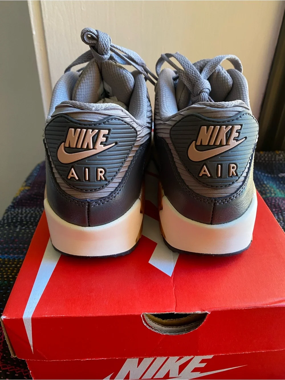 Nike Women’s Air Max 90 Bronze Size 7.5